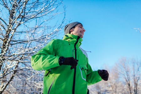 Innovative Technologien: Solar-Heizungen und alternative Wärmequellen beim Wintercamping