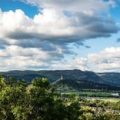 Elektrosicherheit auf dem Campingplatz: Umgang mit Stromanschlüssen & Verlängerungskabeln