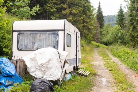 Vergleich: Mobile Heizgeräte für Camper – Welche Modelle eignen sich für nass-kaltes Wetter?