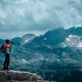 Abenteuerliche Routen für Radfahrer: Mountainbiking und Camping in den Alpen