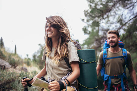 Zero-Waste beim Outdoor-Abenteuer: Müllvermeidung auf Wanderungen und Radtouren