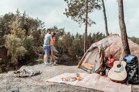 Erfahrungsberichte: So gelingt der Umstieg auf vegetarisch und vegan beim Campen in Deutschland