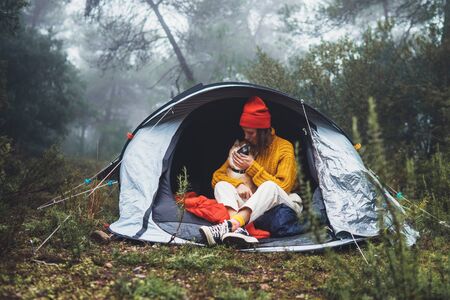 Camping mit dem Fahrrad: Radreisen zur und entlang der Küste