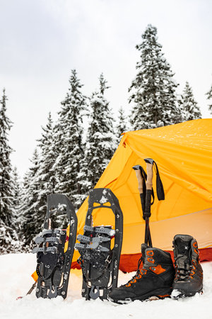 Die besten Handschuhe, Mützen und Socken für Camping im deutschen Winter